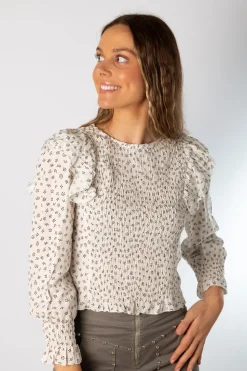 Blusa Nature Volantes Negro