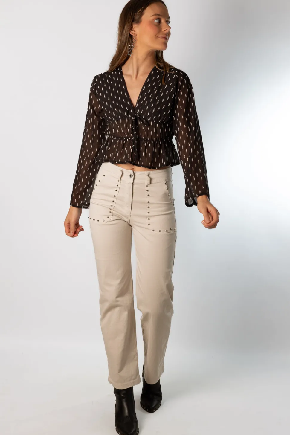 Pantalón Tachuelas Front & Back Arena